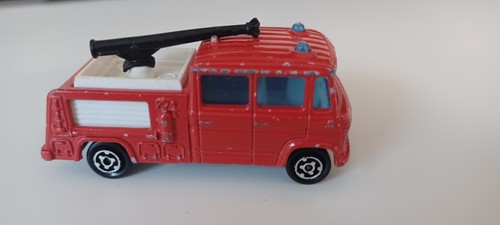 Mercedes pompier aeroport - pompier,
