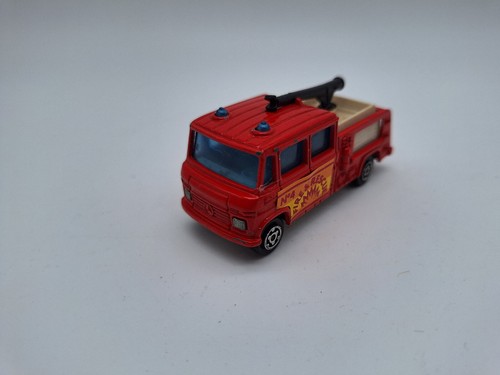 Majorette pompier aeroport - majorette,